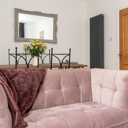 Pass The Keys Stylish 2 Bed Central Bath Apartment With Parking Εξωτερικό φωτογραφία