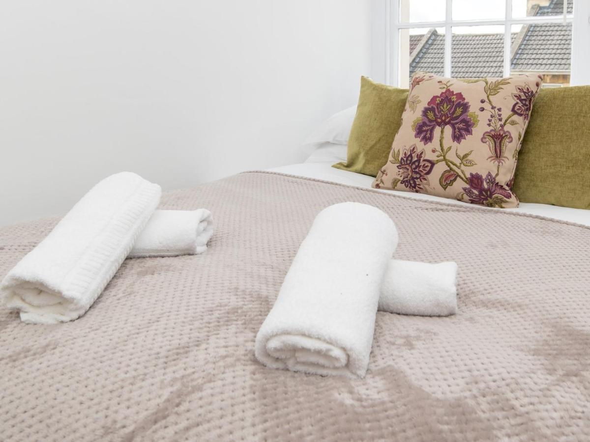 Pass The Keys Stylish 2 Bed Central Bath Apartment With Parking Εξωτερικό φωτογραφία