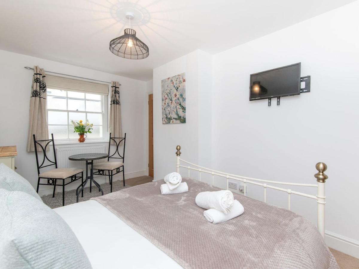 Pass The Keys Stylish 2 Bed Central Bath Apartment With Parking Εξωτερικό φωτογραφία